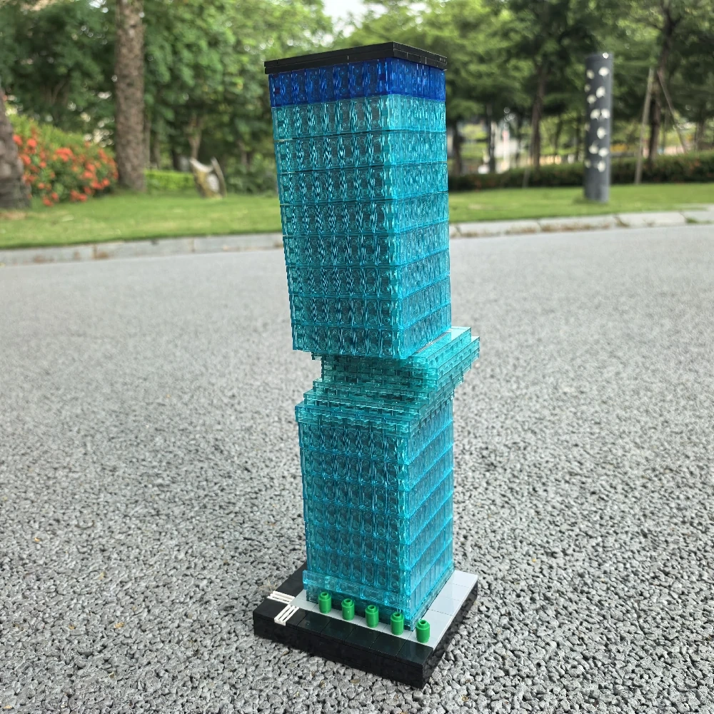 MOC 54323 Omniturm At 1/650th Scale