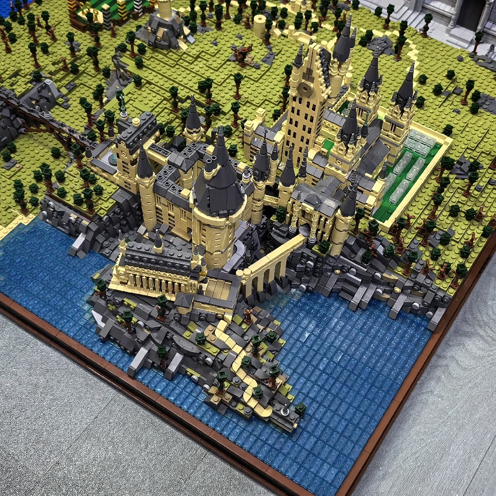 MOC 45950 Harry Potter Hogwarts Castle Epic Detailed Build