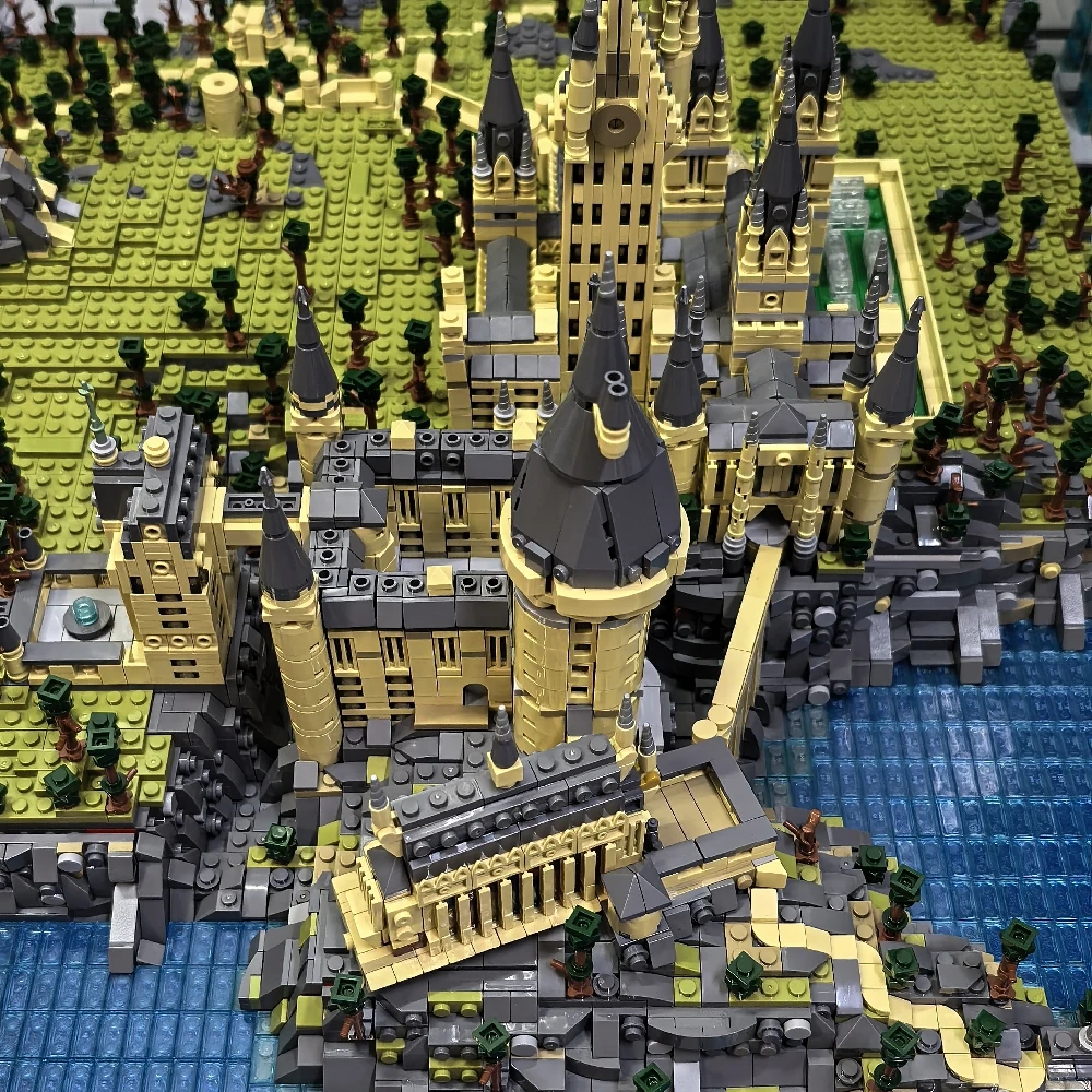 MOC 45950 Harry Potter Hogwarts Castle Epic Detailed Build