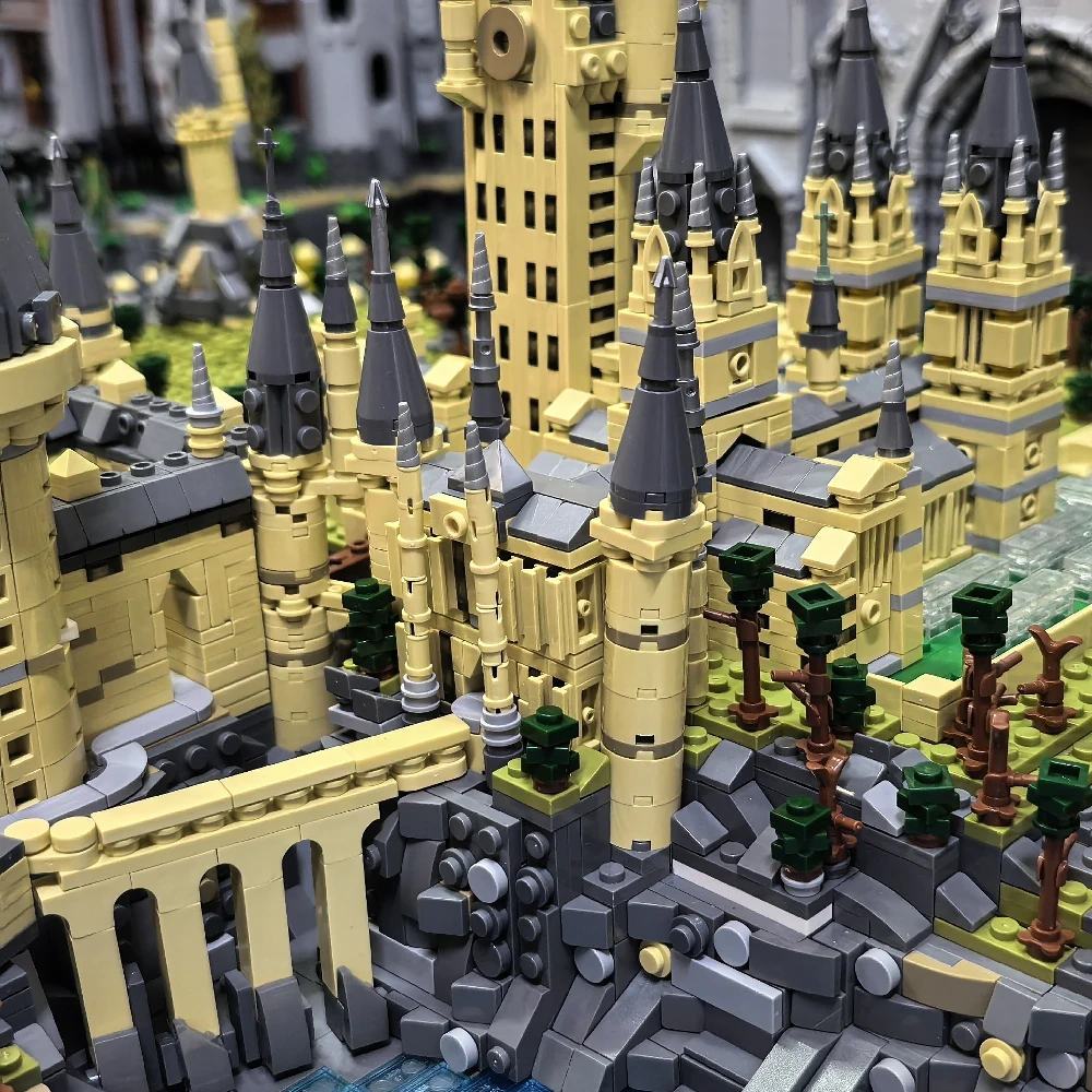 MOC 45950 Harry Potter Hogwarts Castle Epic Detailed Build