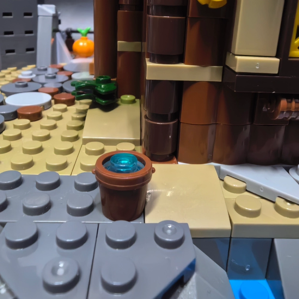 MOC 185525 Viking Port House