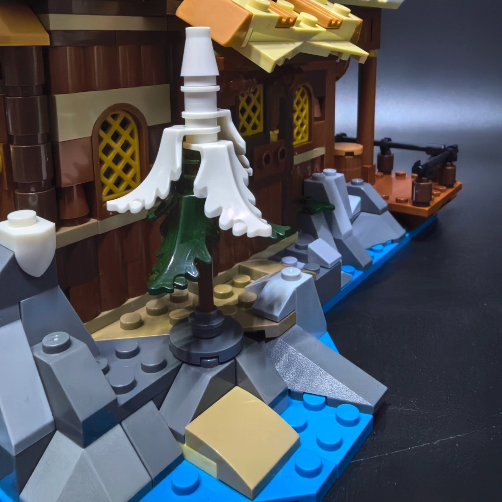 MOC 185525 Viking Port House