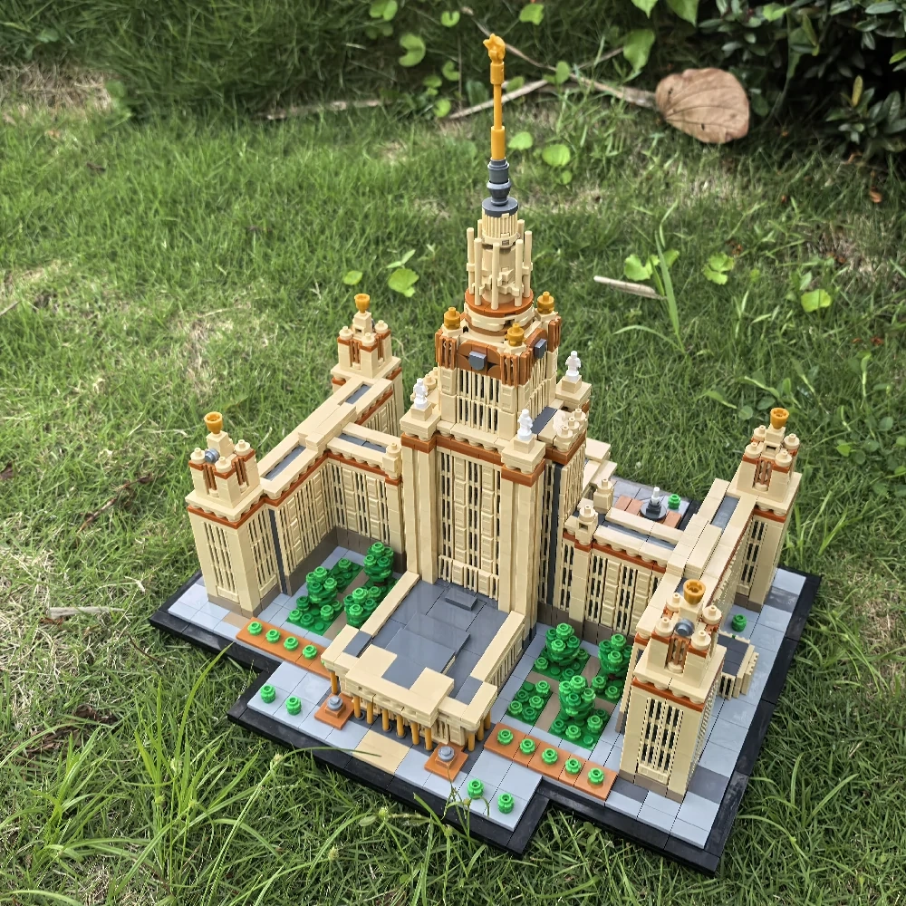 MOC 203389 Moscow State University 1:800 Scale M. V. Lomonosov University