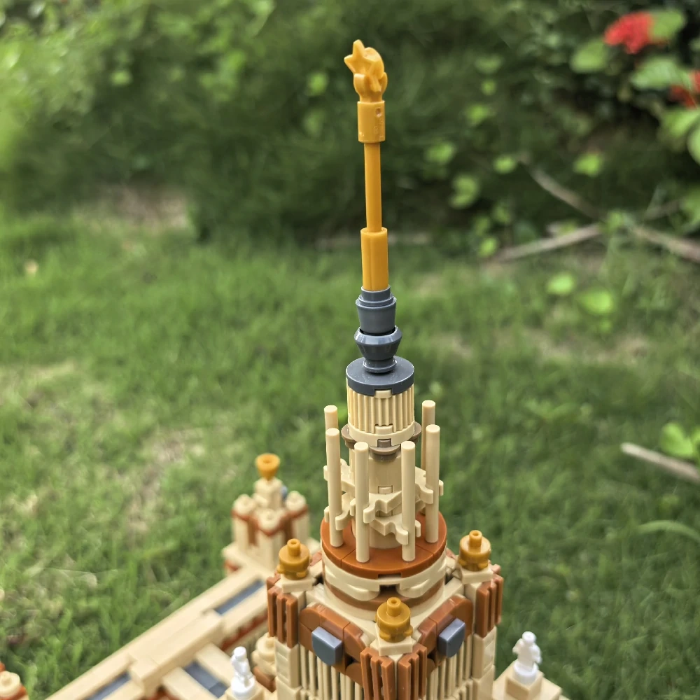MOC 203389 Moscow State University 1:800 Scale M. V. Lomonosov University