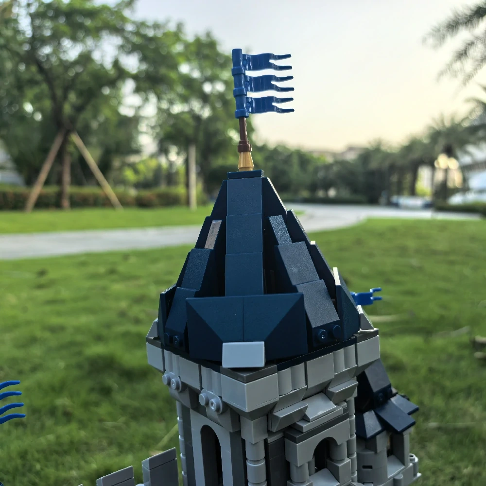 MOC 101775 Black Falcon Knight's Castle 31120 Medieval Castle Alternate Build
