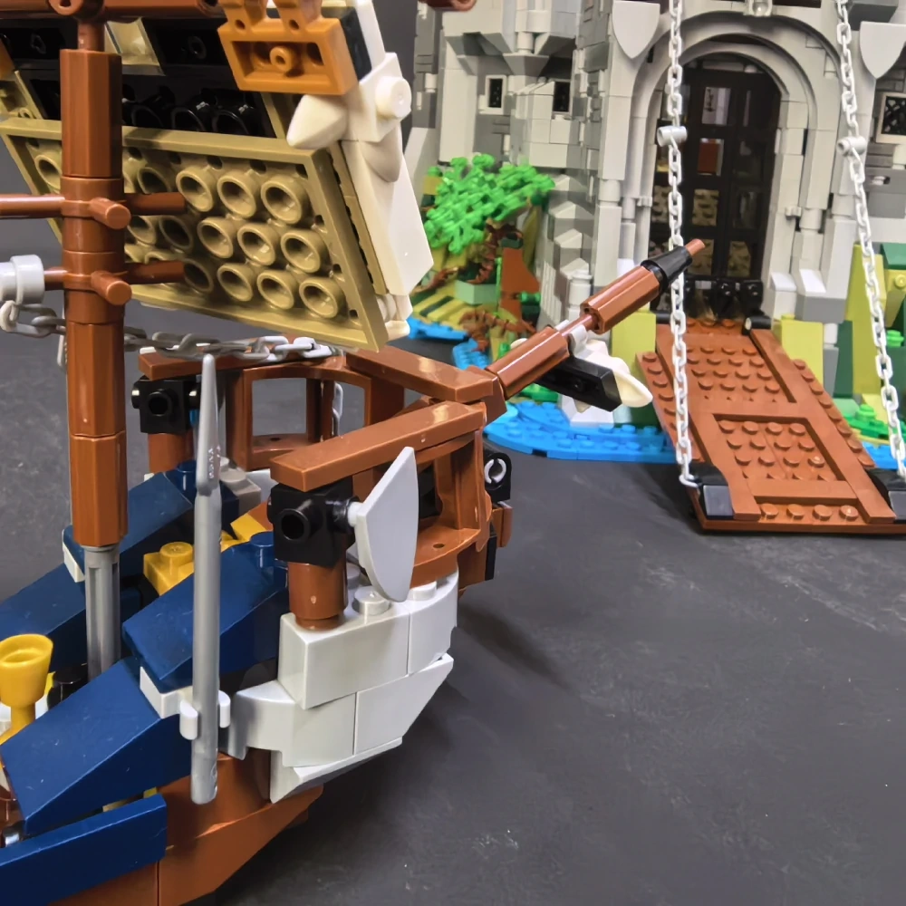 MOC 175505 Falcon Master's Castle