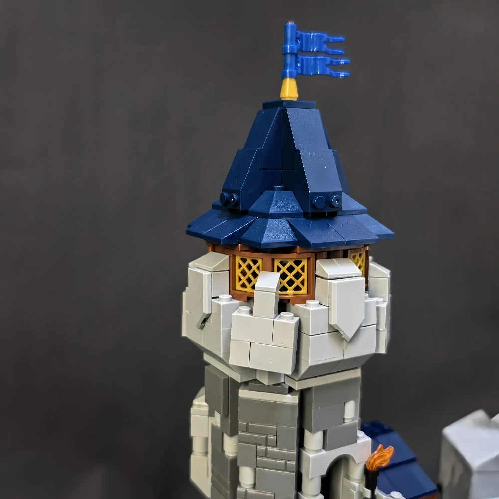 MOC 175505 Falcon Master's Castle