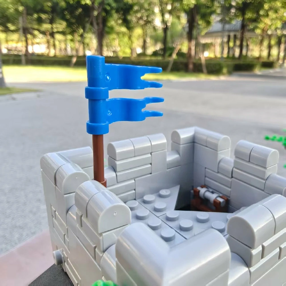 MOC 144453 Falcon's Watchtower