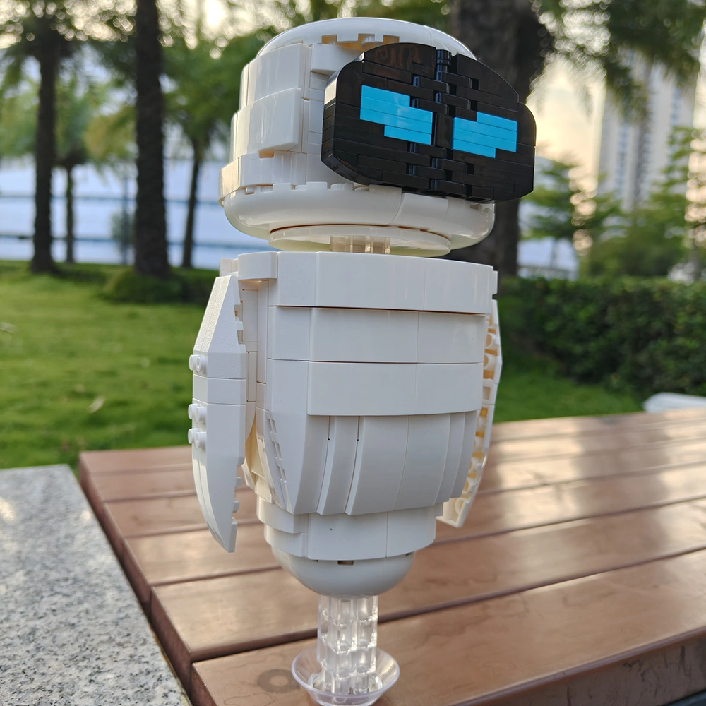 MOC 83312 EVE From WALL-E
