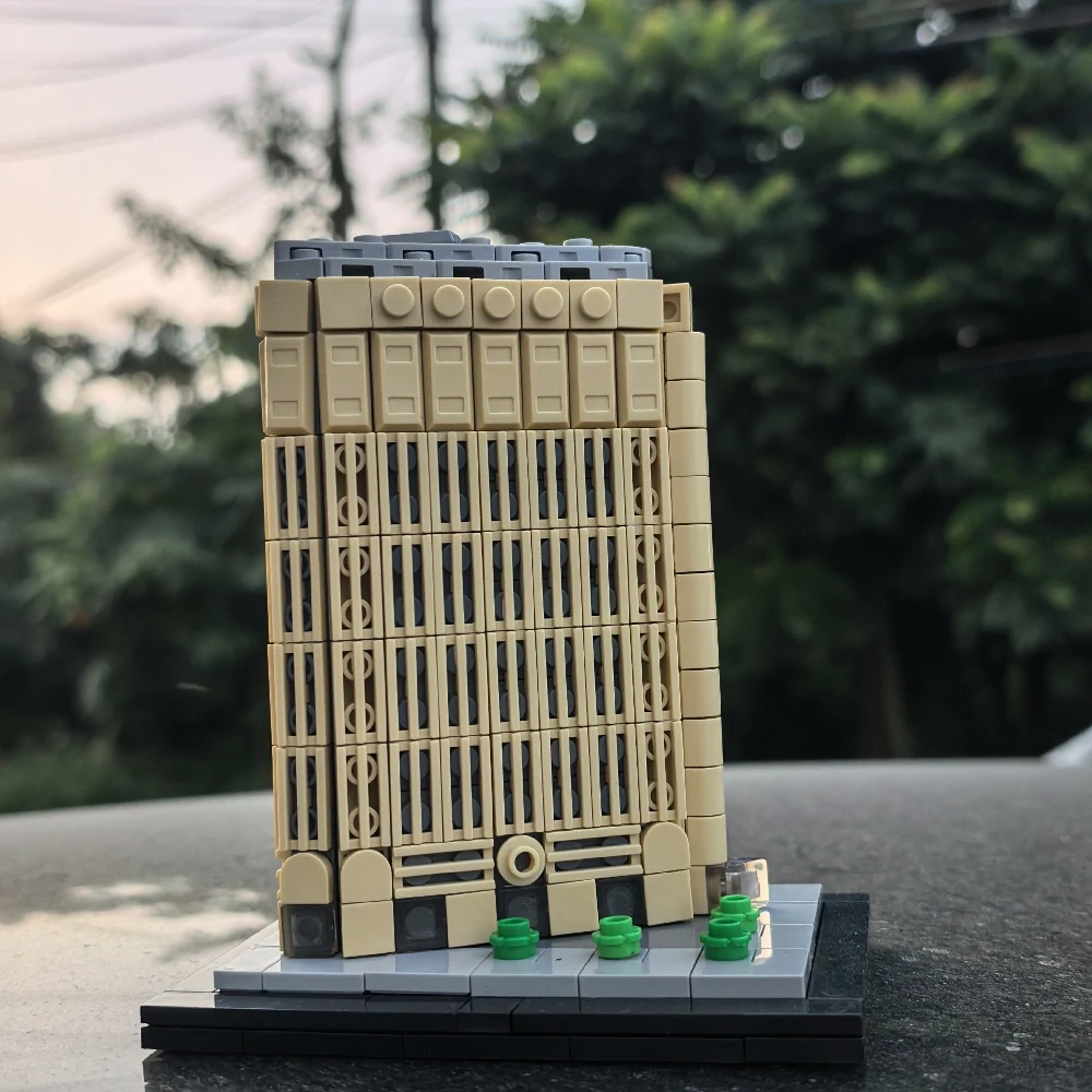 MOC 216319 Flatiron Building 1:800 Scale