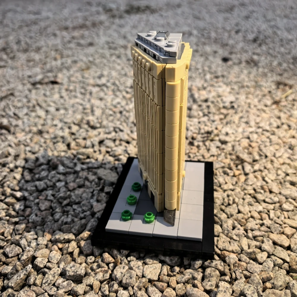 MOC 216319 Flatiron Building 1:800 Scale