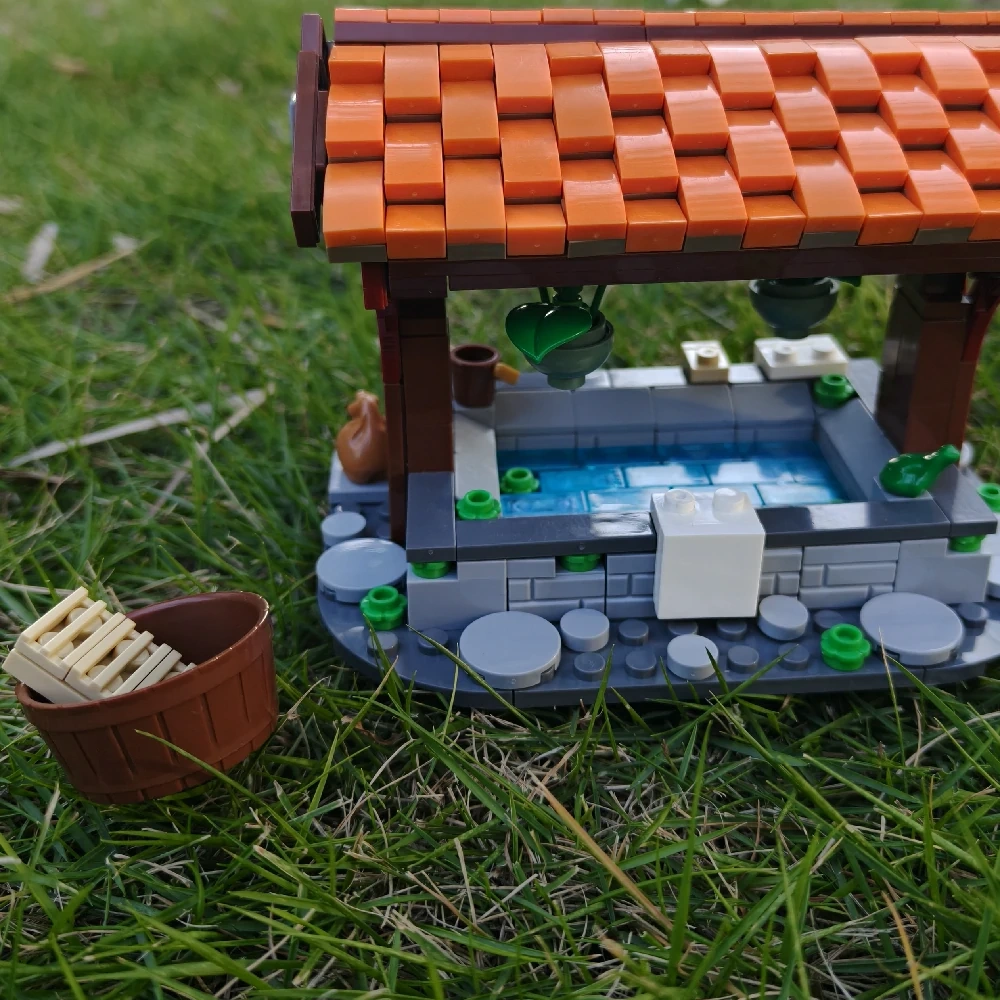 MOC 122060 MEDIEVAL WASH HOUSE - CASTLE