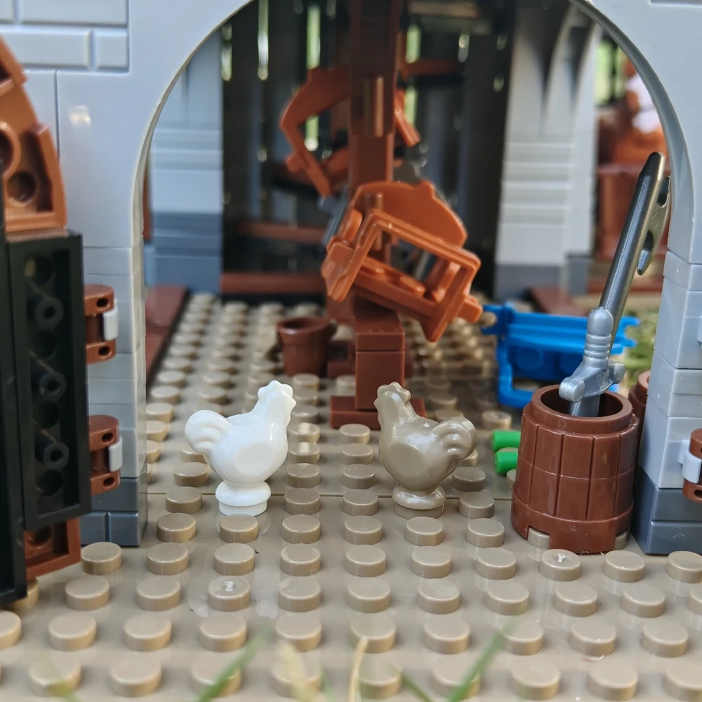 MOC 141494 Falcon's Stable