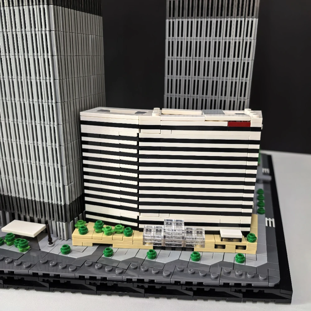 MOC 177998 World Trade Center Complex 1:800 Scale