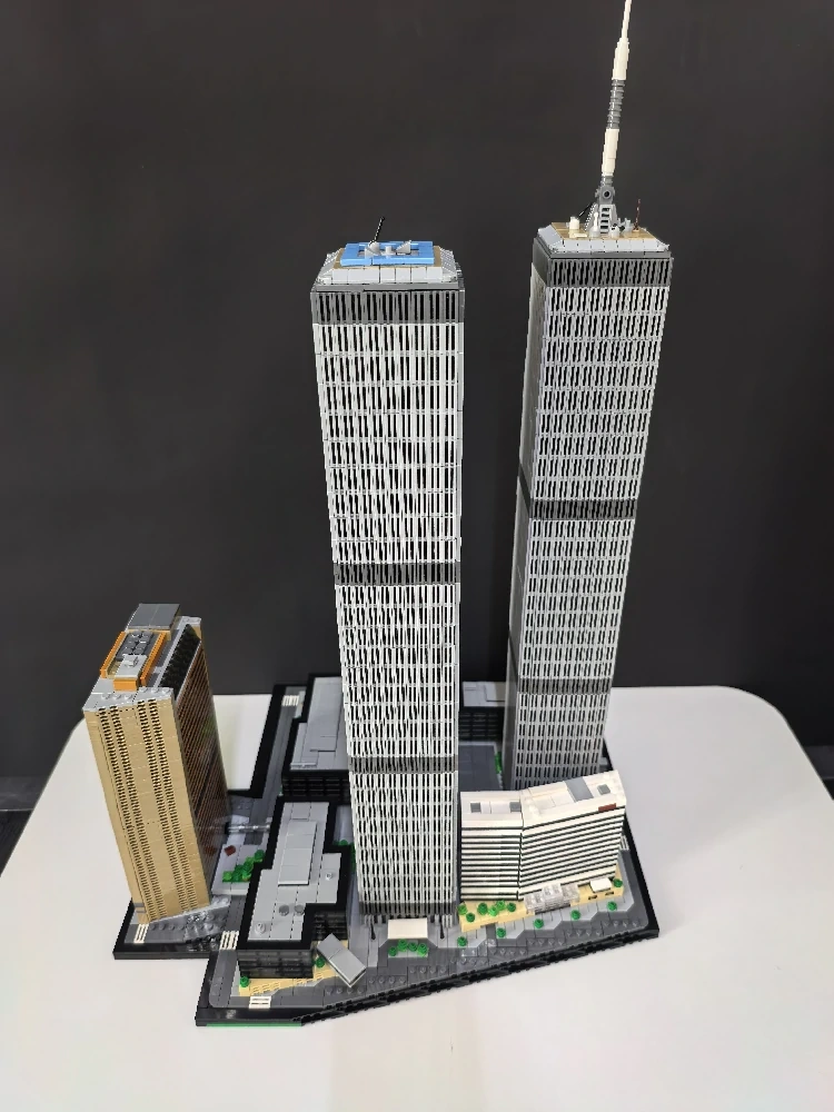 MOC 177998 World Trade Center Complex 1:800 Scale