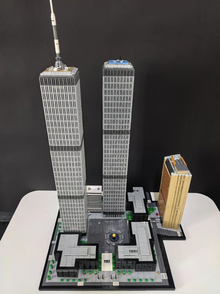 MOC 177998 World Trade Center Complex 1:800 Scale