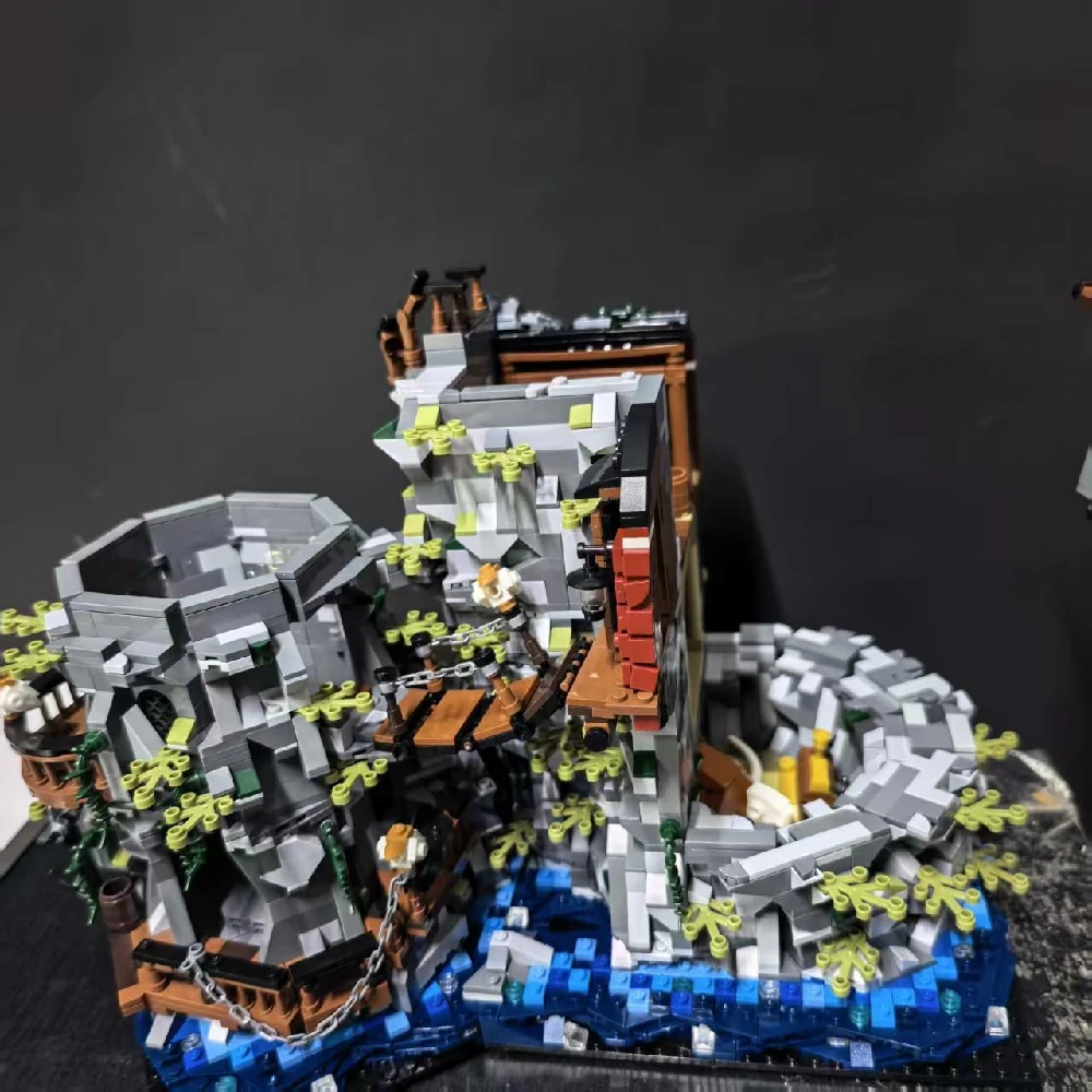 MOC 107284 Astronomer's Planetarium