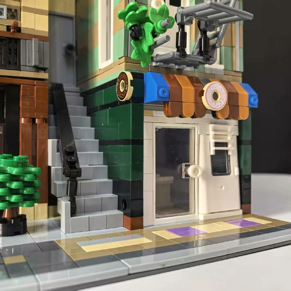 MOC 108370 Radio Station