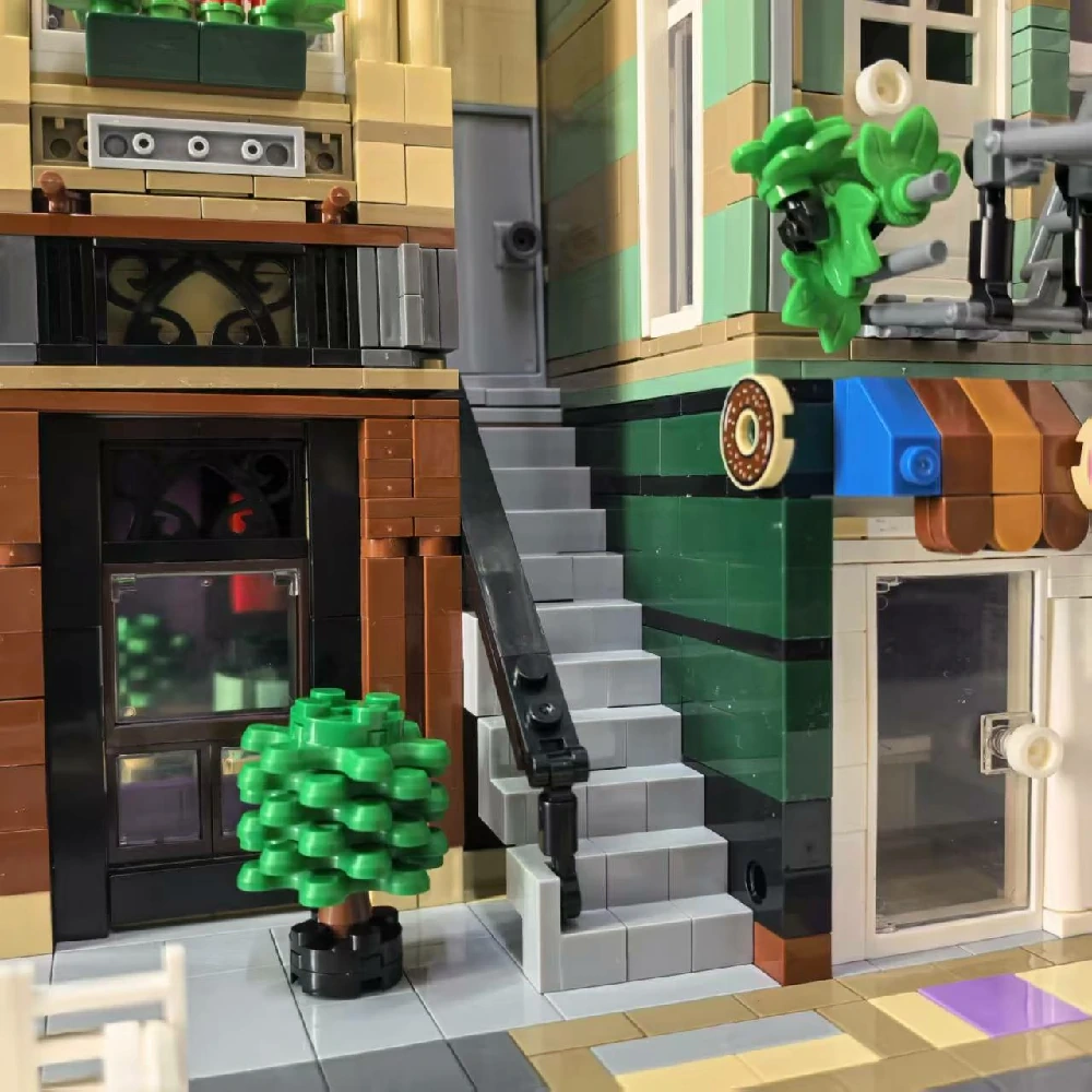 MOC 108370 Radio Station