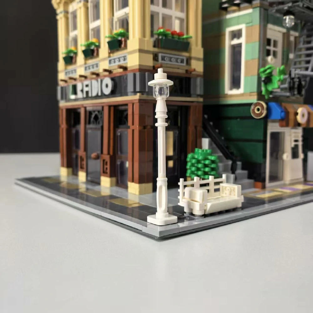 MOC 108370 Radio Station