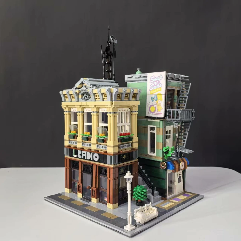 MOC 108370 Radio Station