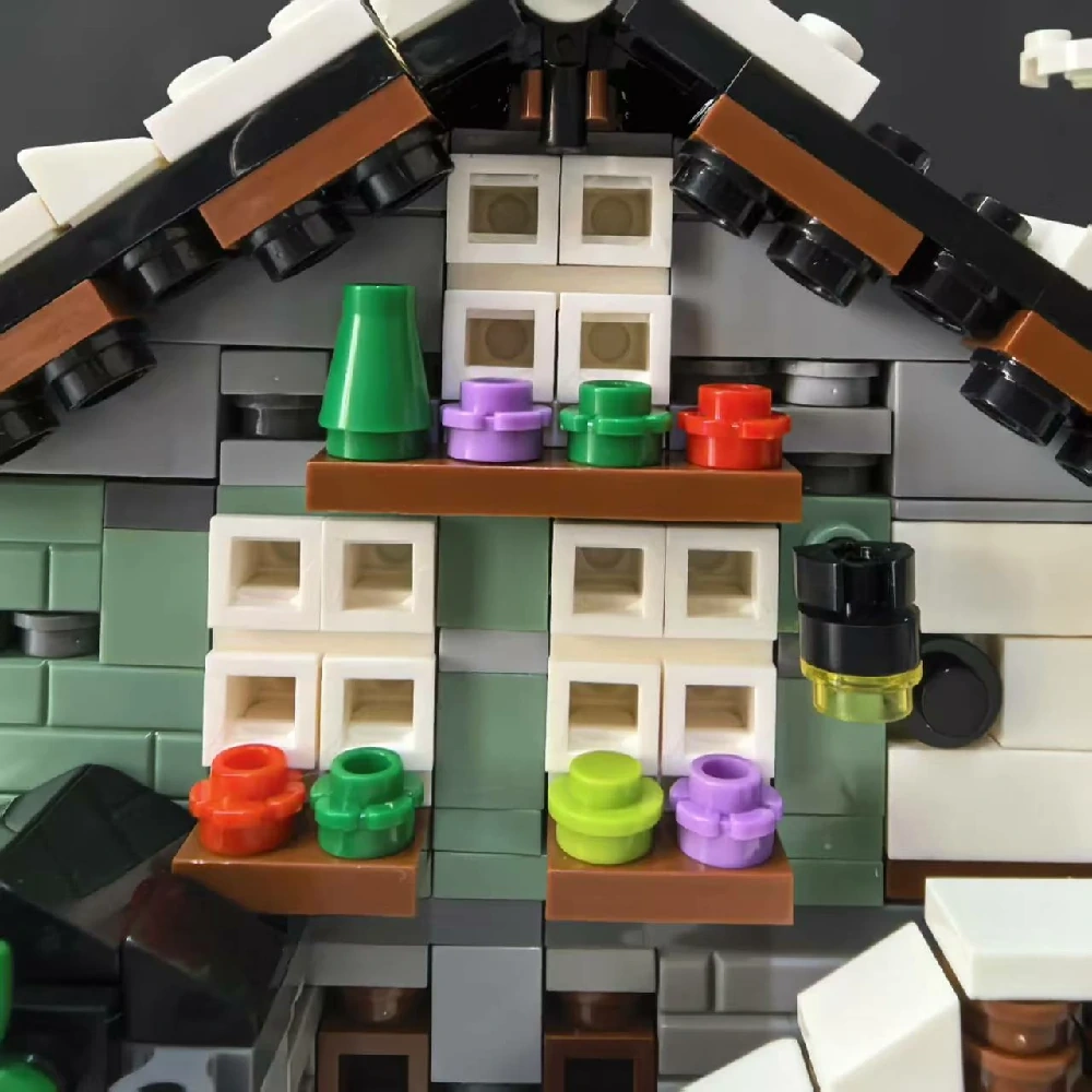 MOC 162201 Winter Chalet mini Piggy Bank