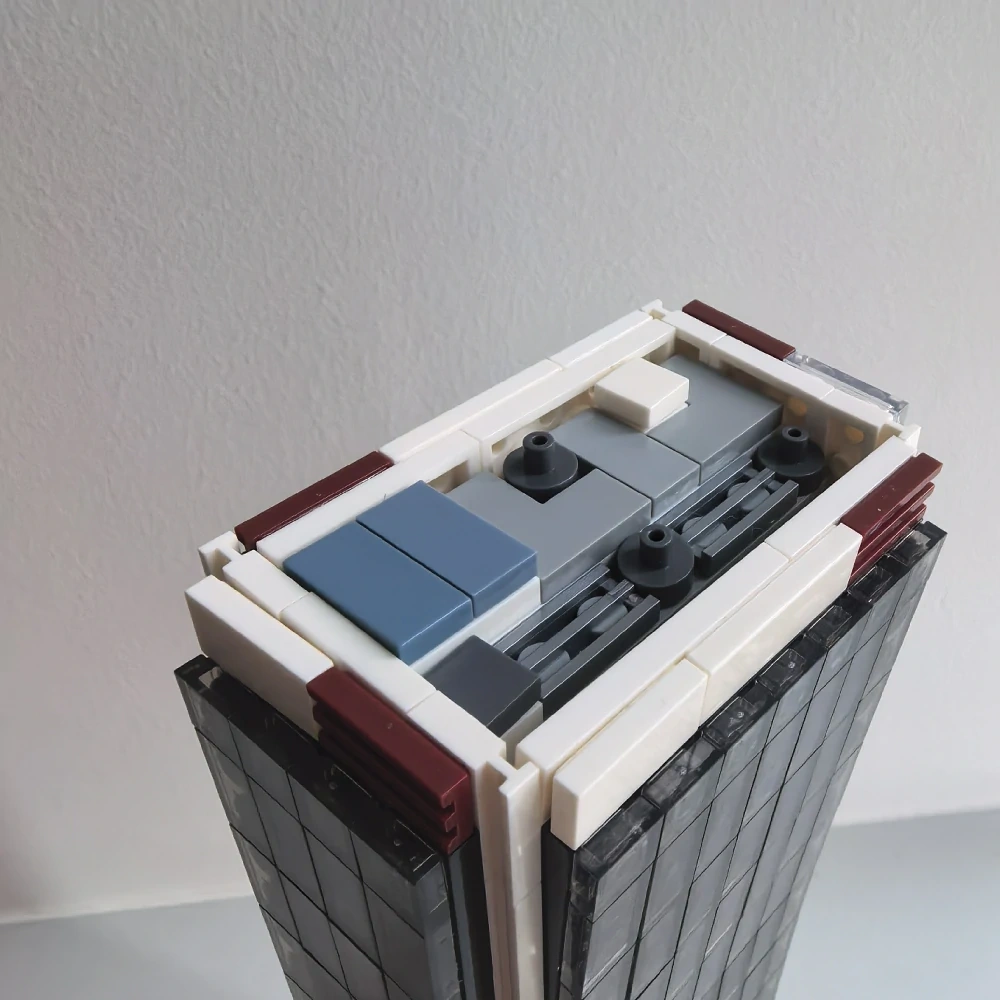 MOC 231911 Aon Center LA 1:800 Scale (Los Angeles)