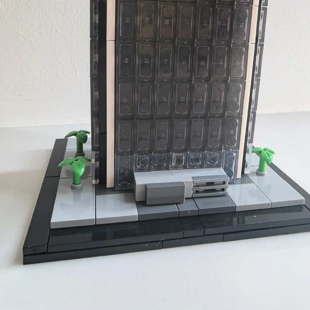 MOC 231911 Aon Center LA 1:800 Scale (Los Angeles)