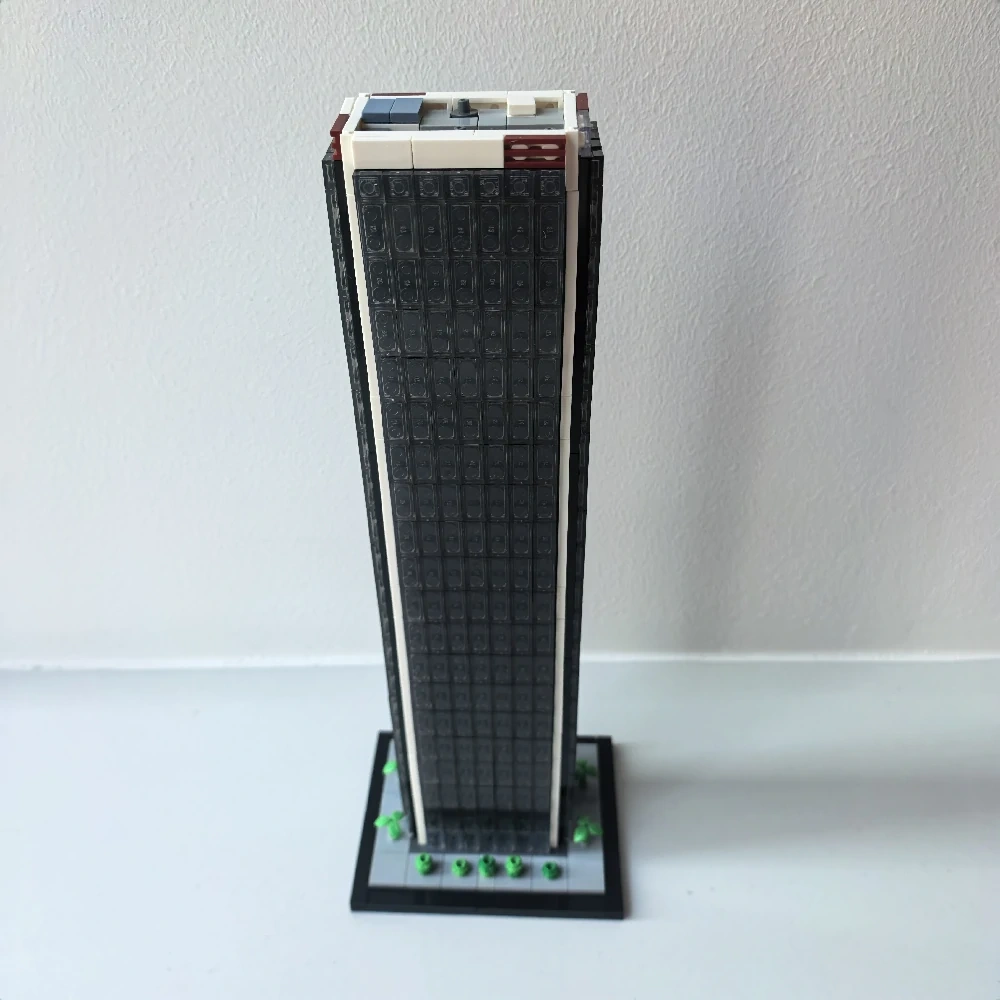 MOC 231911 Aon Center LA 1:800 Scale (Los Angeles)