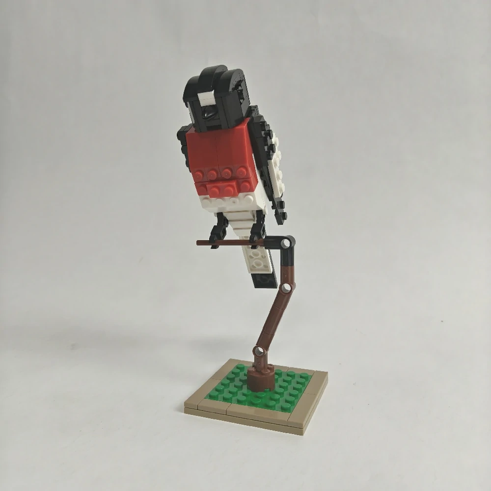 MOC 74117 Scarlet Robin