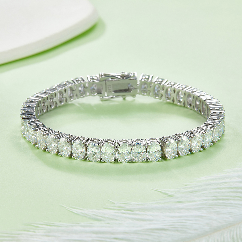 Oval Cut 0.5CT Moissanite Tennis Bracelet In Sterling Silver