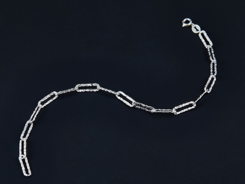 Interlocking Chain Bracelet In Sterling Silver