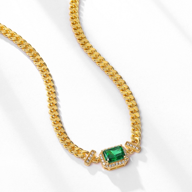 Brilliant Emerald Necklace In Sterling Silver