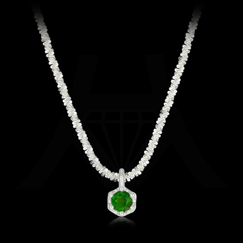 Round Diopside Necklace In Sterling Silver