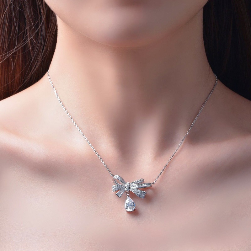 Bow Tie Necklace In Sterling Silver