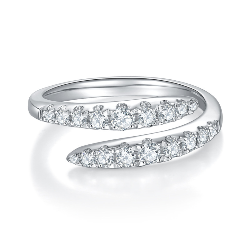 Stylish Sterling Silver Weddinng Band Ring with Moissanite Diamond