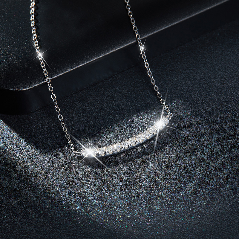 Keeponsale Moissanite Diamond Sterling Silver Sleek Curved Bar Necklace