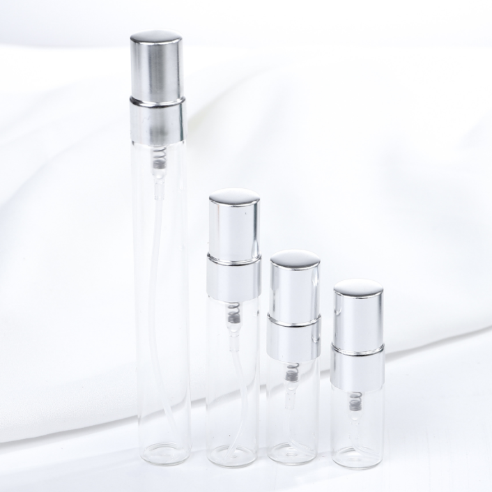 2ml 3ml 5ml 7ml 10ml スプレー付ガラス瓶。クリアーと茶色２カラーあり。