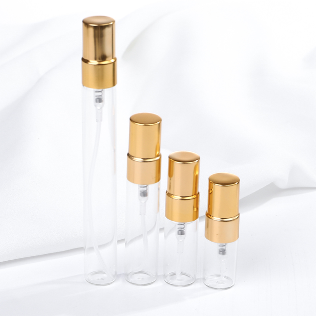 2ml 3ml 5ml 7ml 10ml スプレー付ガラス瓶。クリアーと茶色２カラーあり。