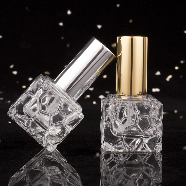 10mlのスプレー付き四角ガラス瓶