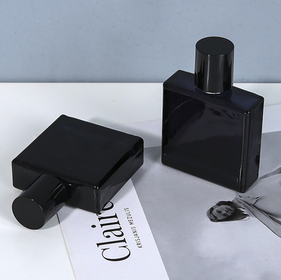 30ml スプレー付き深いブルーガラス瓶