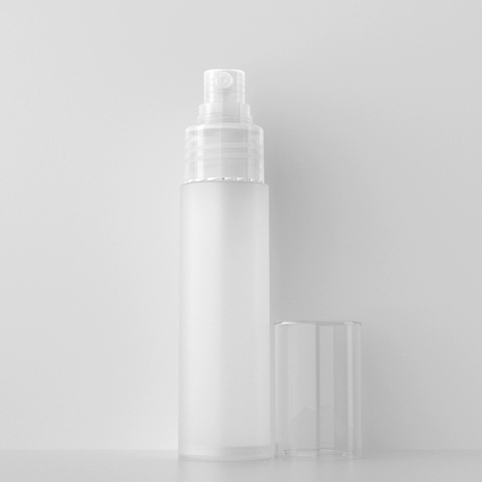 スプレー付きくもりボトル15ml 30ml 50ml 在庫販売、材質はPPです。