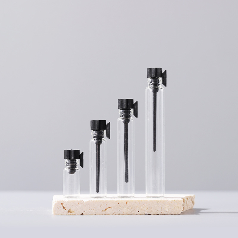 0.5ml1ml 2ml 3ml 硝子制サンプル瓶、小瓶、クリアー、茶色２カラーあります。