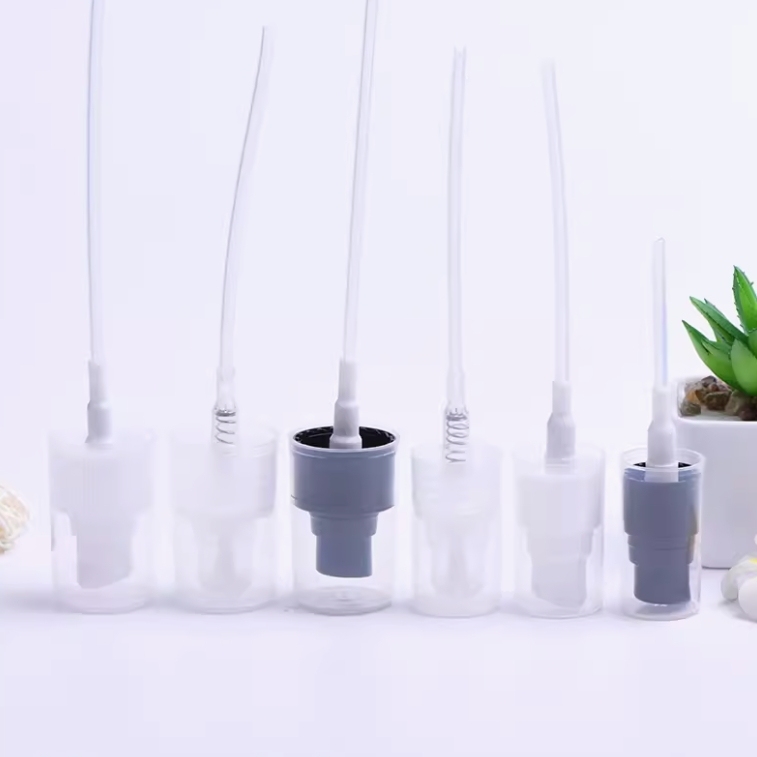 短いポンプ単品、規格：18/410,20/410,24/410です。弊社の同じ口径のPETボトルと同じ口径のアルミボトルに使えます。ガラス瓶に使えません。