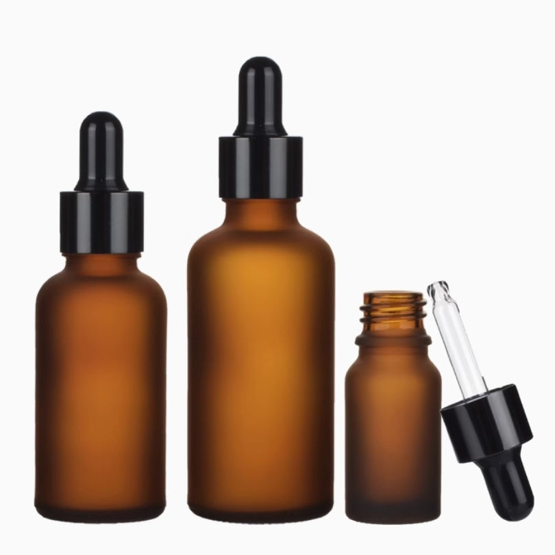 スポイト付き茶色すりガラス瓶、遮光瓶。容量：5ml　10ml、15ml、20ml、30ml、50ml、100mlあり、在庫販売。価格はスポイトとガラス瓶を含めます。