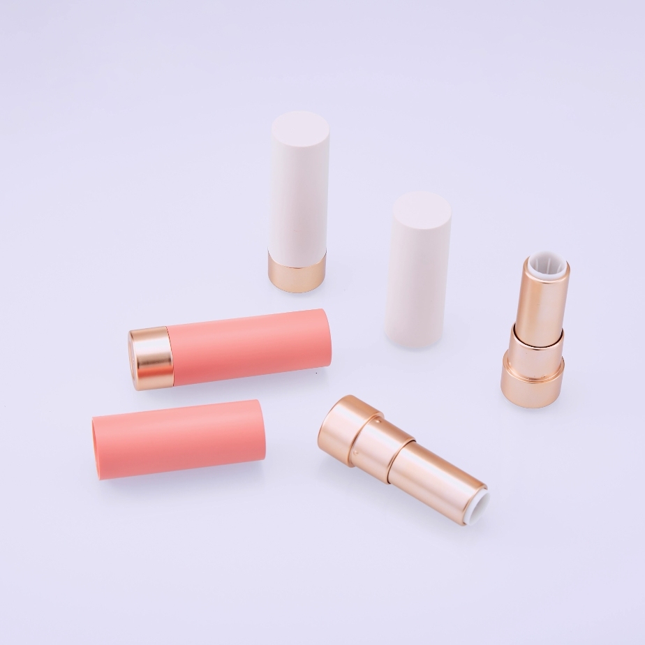 マットリップケース、口紅のチューブ