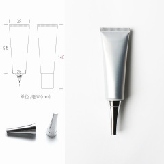 明るいシルバーのスピーカーカバー+インナープラグ