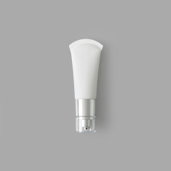 40gのつや消しホワイトのカーブテール+シルバーの真空ポンプヘッド