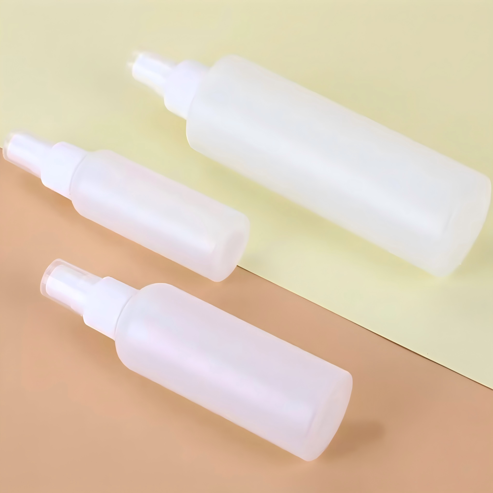 10ml 20ml 30ml 50ml スプレー付きPE製ボトル、半透明　