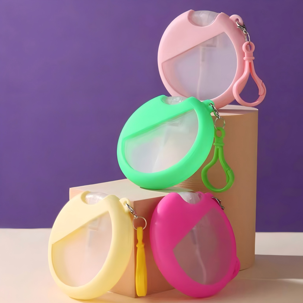 25ml丸型カード型スプレーボトル、携帯スプレー,香水瓶、シリコン保護スリーブとフック付き、プラスチックボトルセット、ポータブル旅行用デカンタボトル